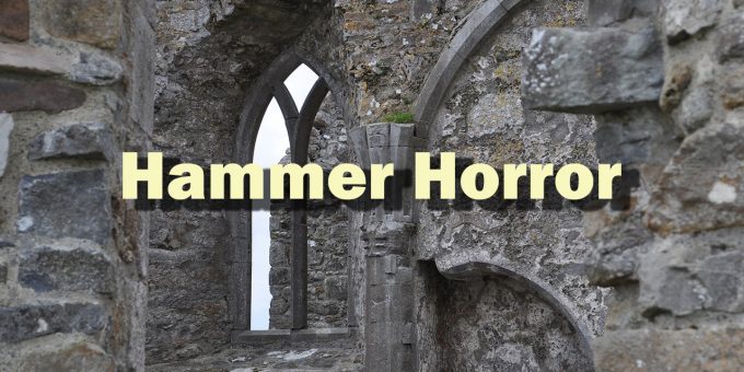 Das verfallene Burgfenster steht hier für den Hammer Horror